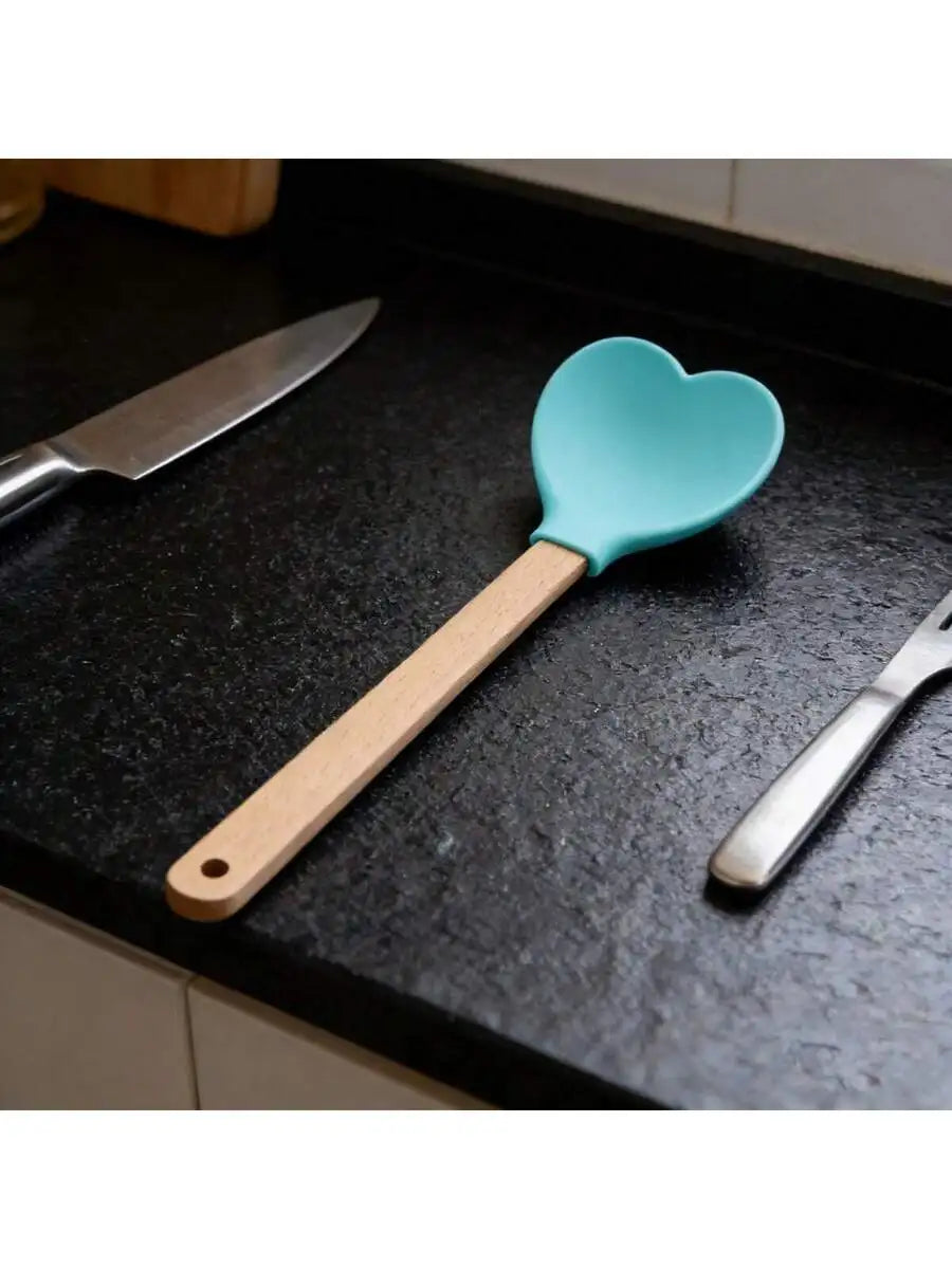 Heart Shaped Wooden Spatula Silicone Head Kitchen Utensil For Mixing Cooking Baking Stirring