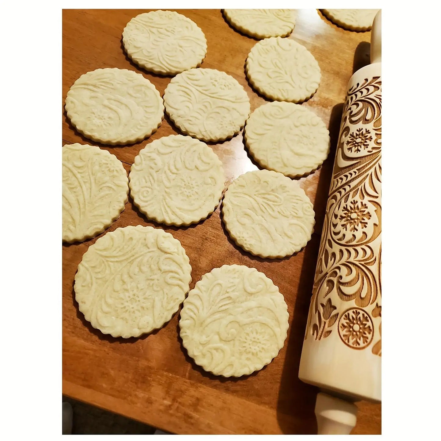 Engraved Floral Embossed Baking Rolling Pin - Baking Supplies, Kitchen Accessories, Kitchen Bakeware Utensil, Embossed Cookie Tool, Mom Birthday Gift (1 Piece)