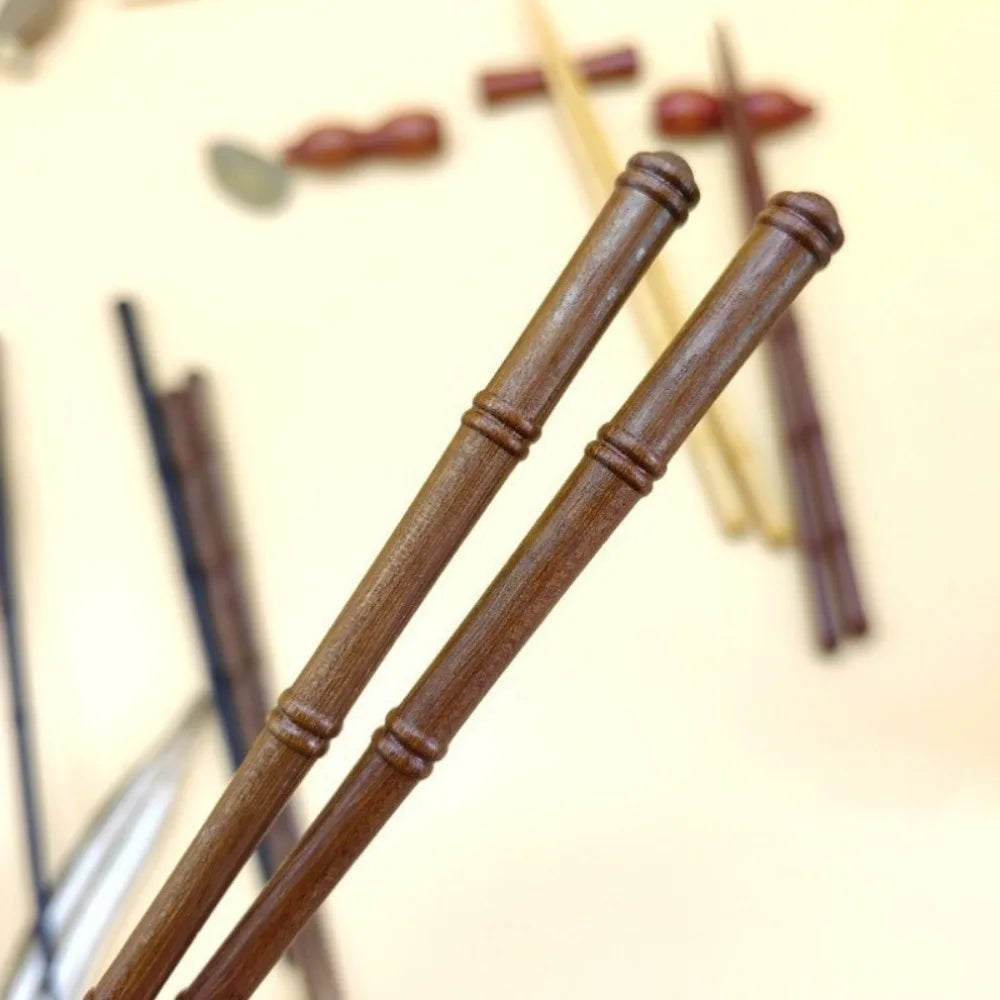 1 Pair High-end Retro Wooden Chopsticks Japanese Style Handmade Sushi Chopsticks Bamboo Shape Solid Color Pointed Chopsticks